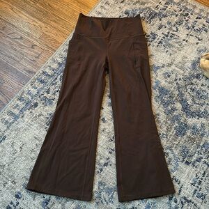 Athleta salutation stash high rise flare pant